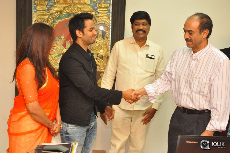 Raja-Meeru-Keka-Movie-Trailer-Launch